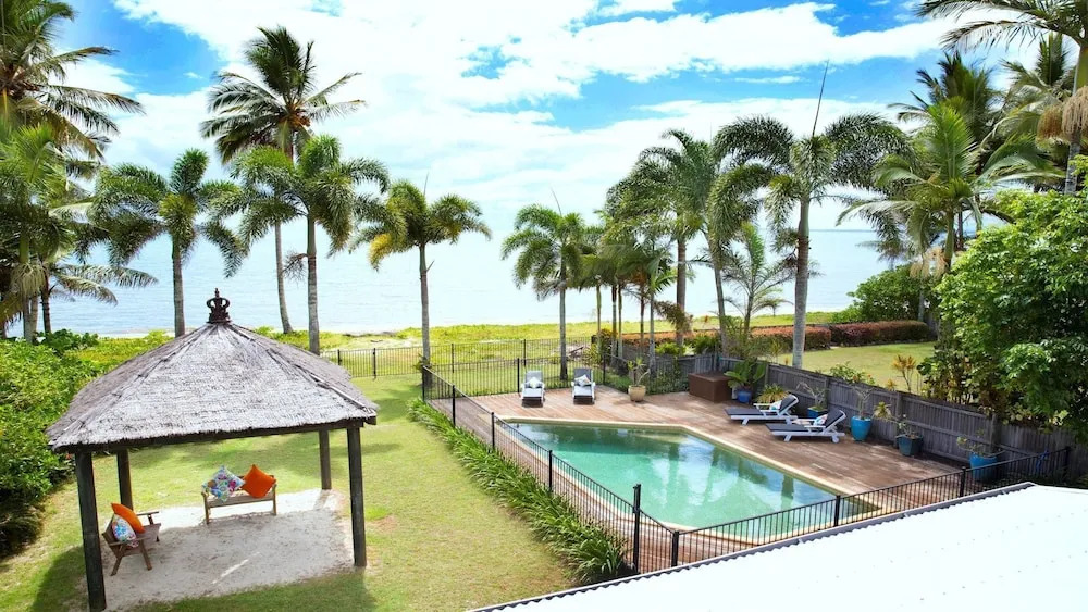 The Beach Villa on Newell Beach