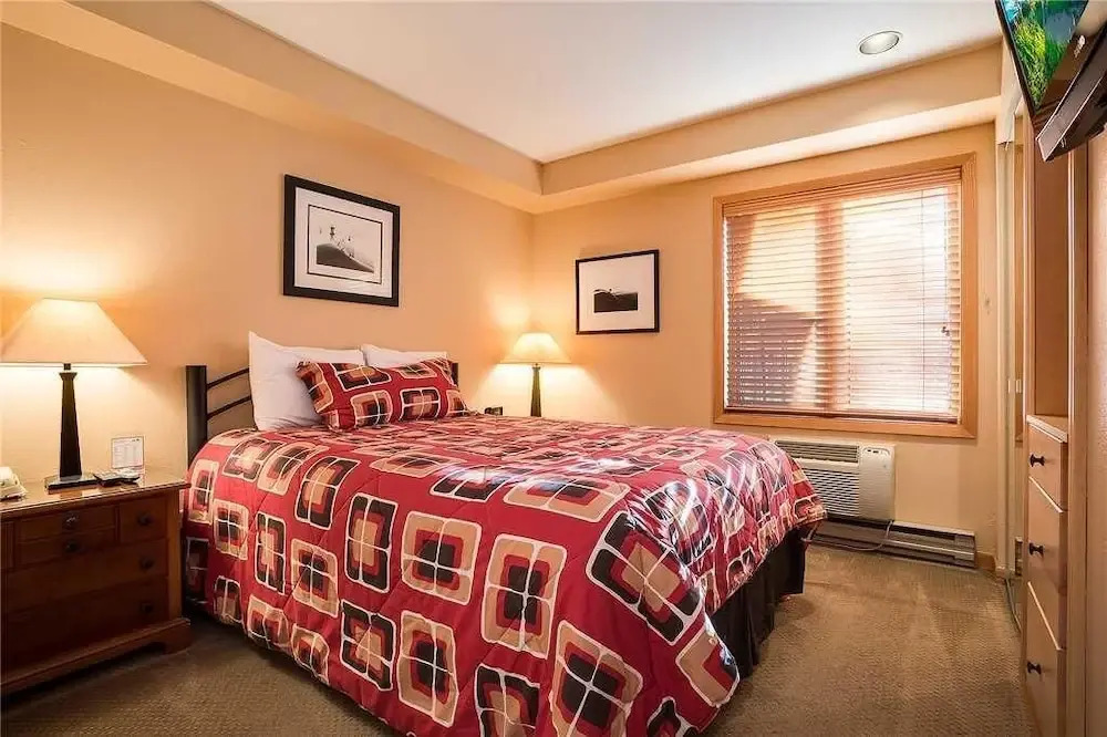 1107 Trappeur's Lodge, Trappeur's Crossing Apartment 1