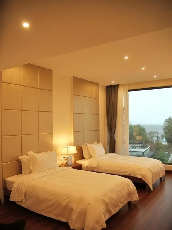 Xizhou Taoyuan No.1 Sea View Holiday Hotel