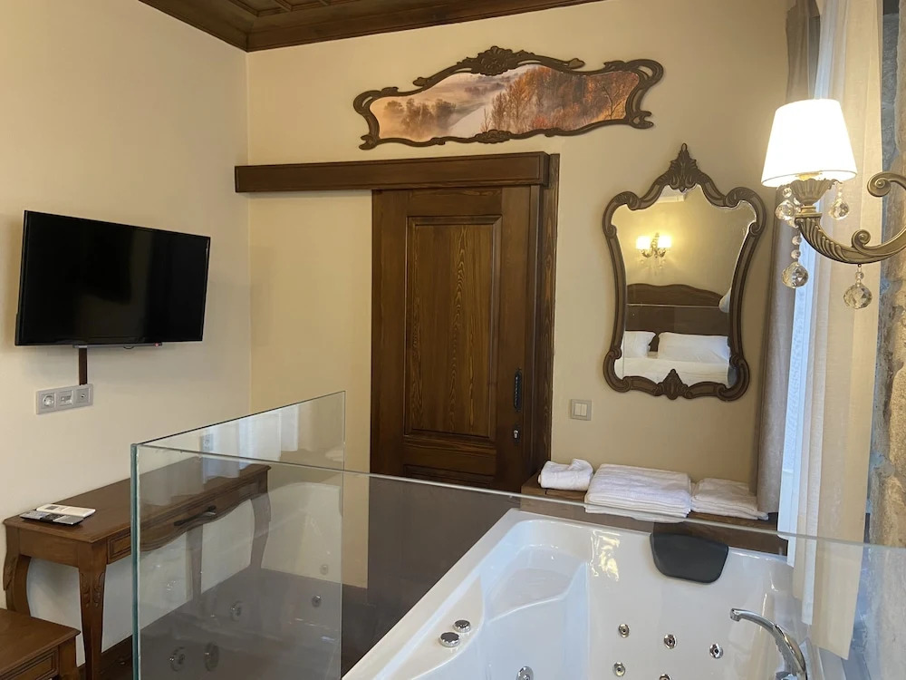 Dionysos 1789 Boutique Hotel