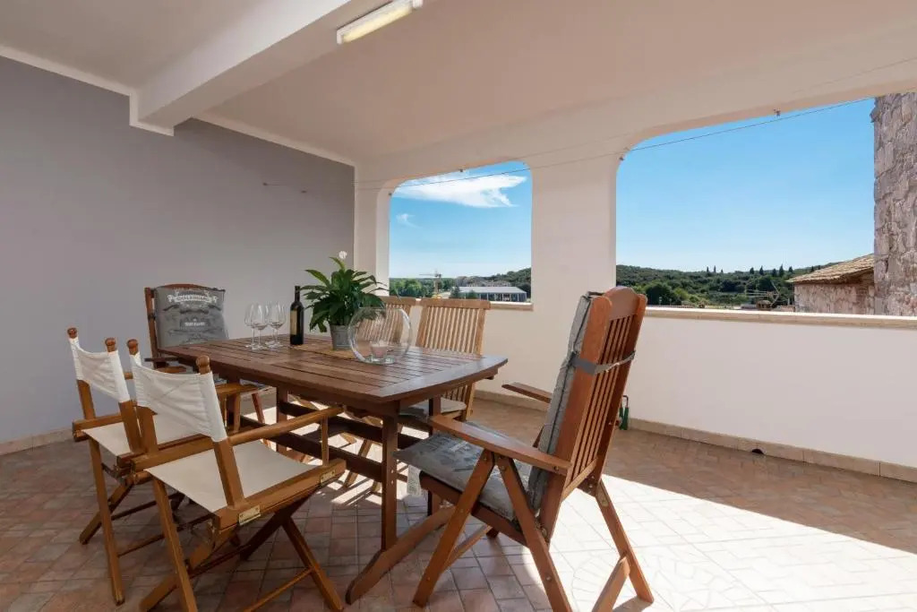 Luxury 3 Bedroom Apartment