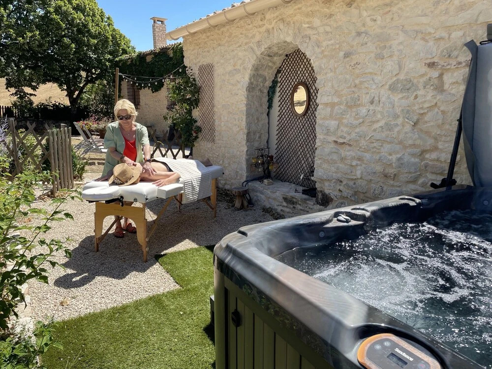 Domaine La Lauren avec piscine chauffée et jacuzzi