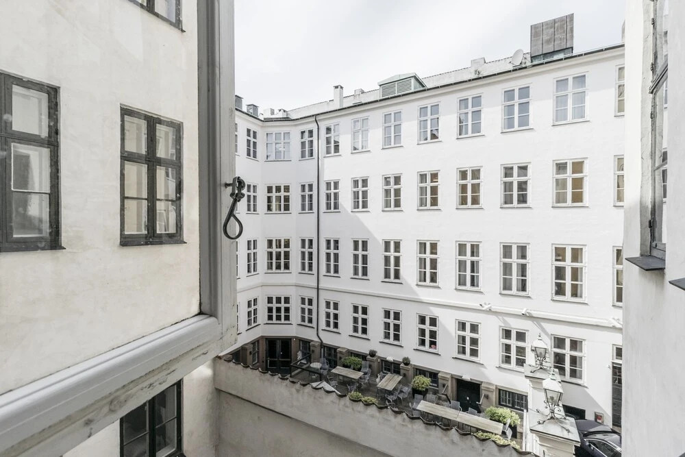 140m2 Apartment with Parliament View
