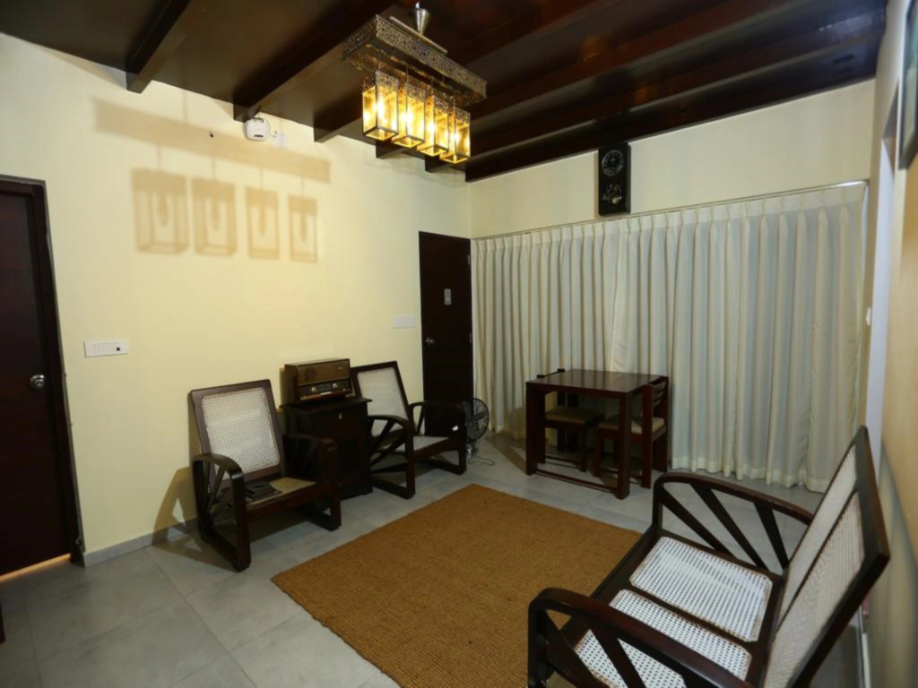 Crayons Guest House Munnar
