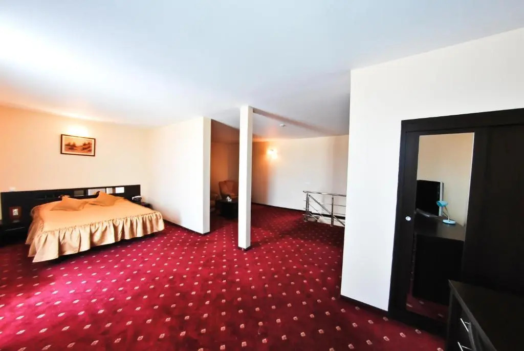 Hotel Magic Trivale