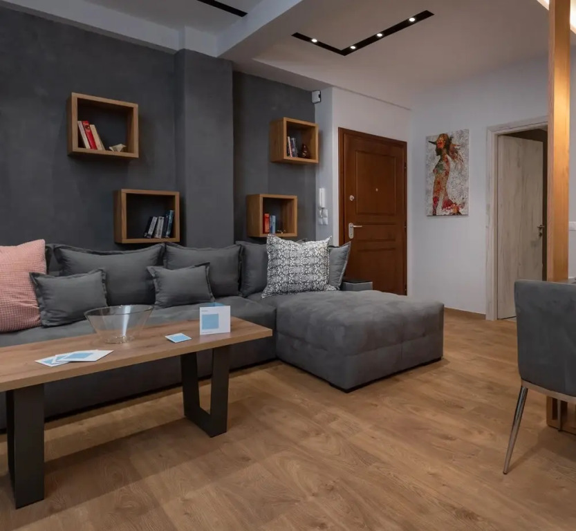 101m² Renovated Apartment in Koukaki