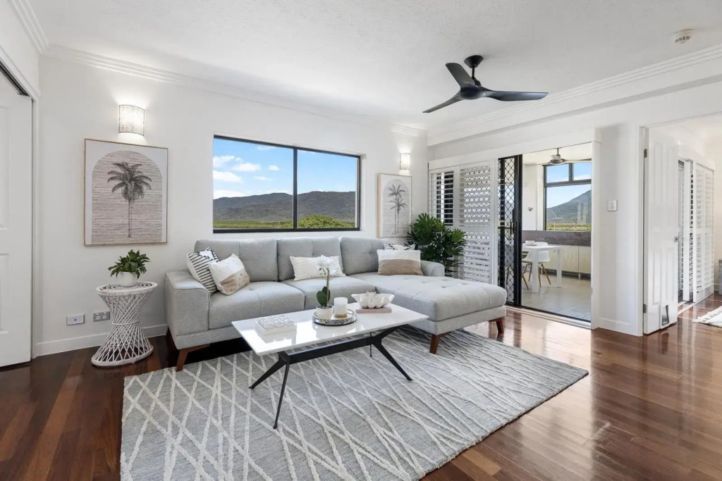Stunning Costal 3 Bedroom Apartment In Cairns Cbd