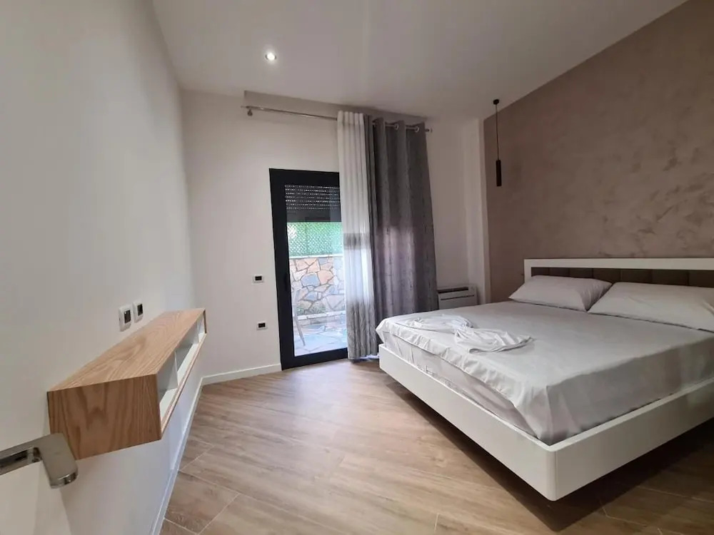Arial Trinity Suites