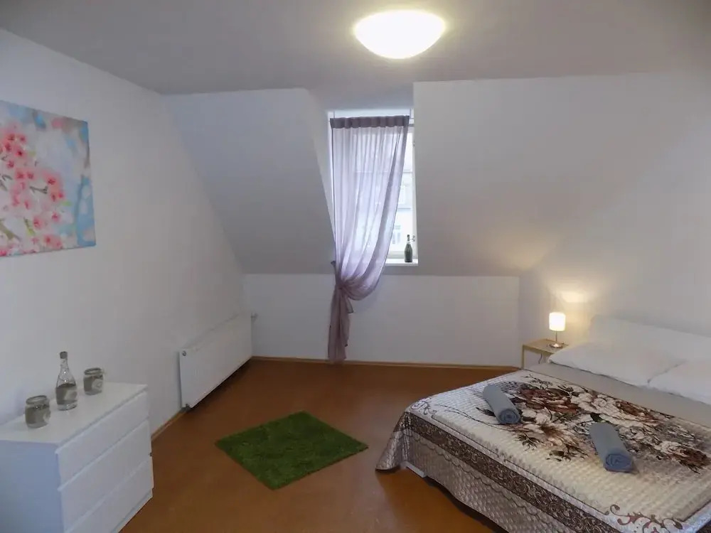 Karlsbad Apartments 2