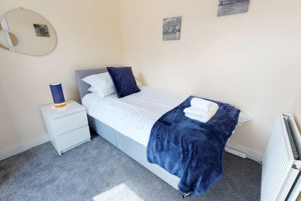 Stayzo Stylish House Accommodation in Westminster