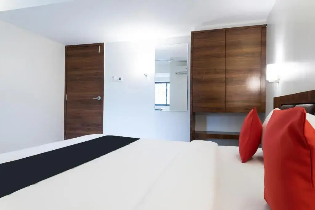 Hotel Majestic Executive by OYO Rooms