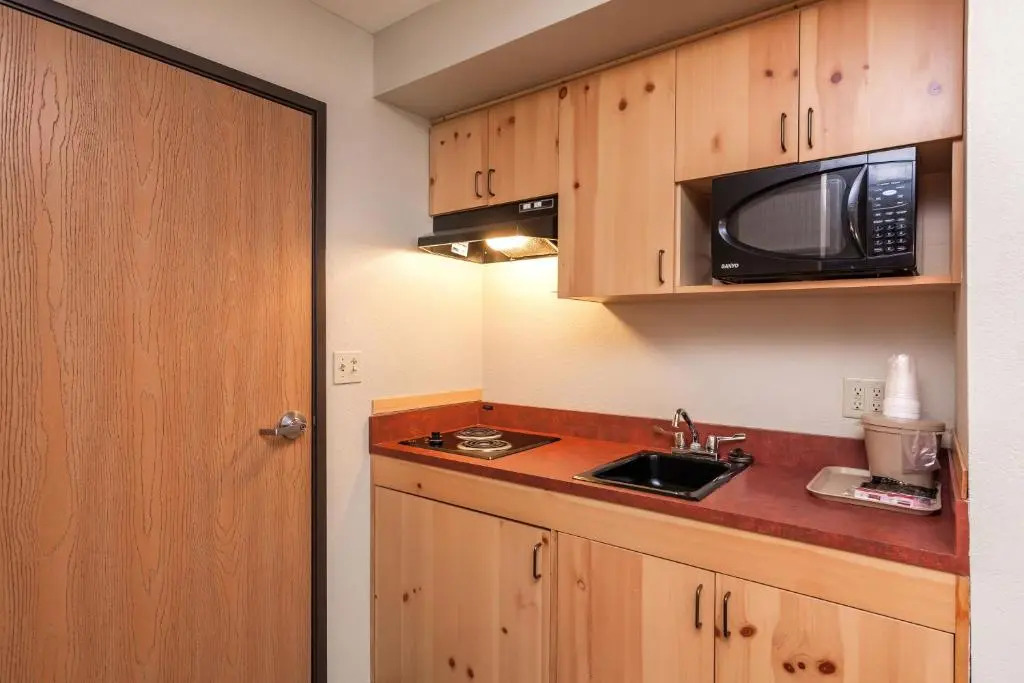 MountainView Lodge and Suites