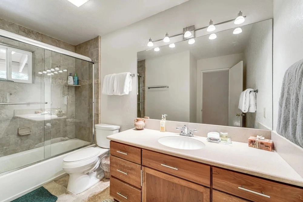 Ski, Golf & Hike! Incline Village Family Home