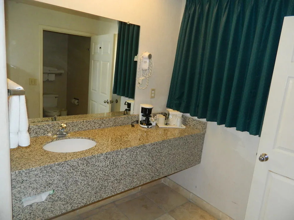 Capital Suites