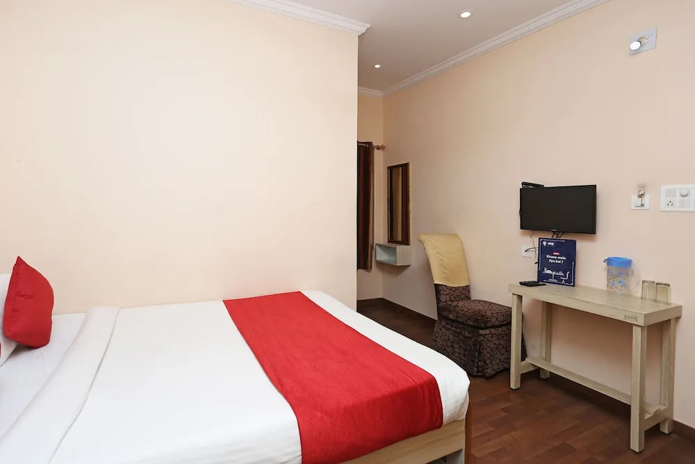 OYO Flagship 8346 LazyStays
