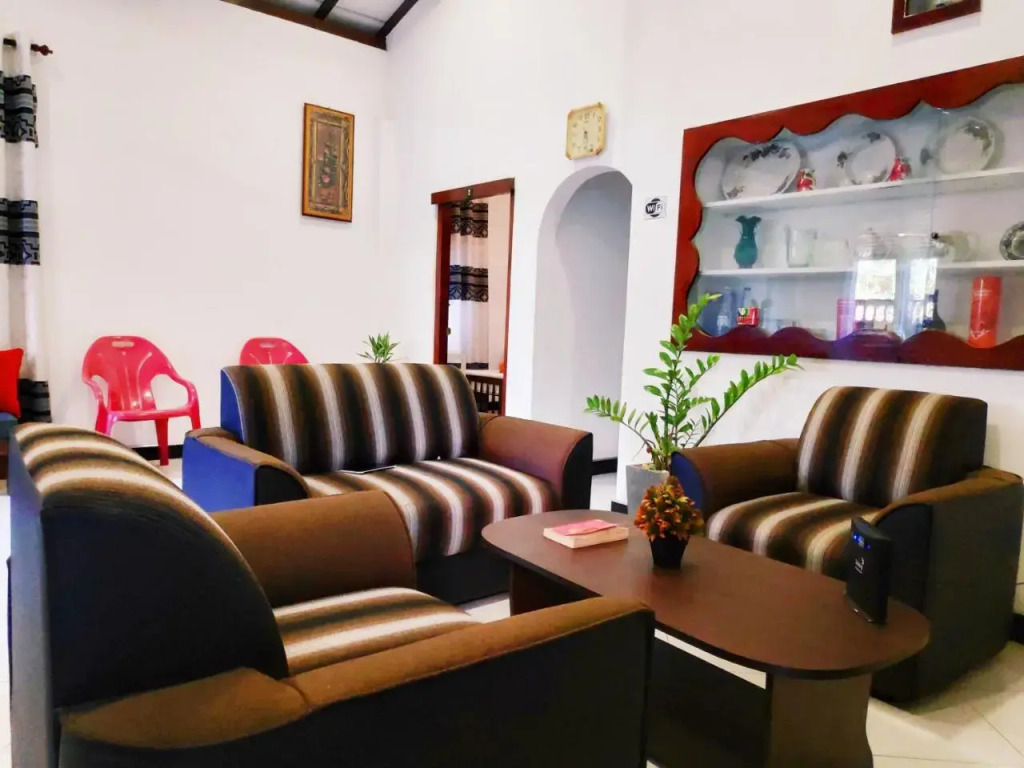 Chandra Holiday Home Hiriketiya