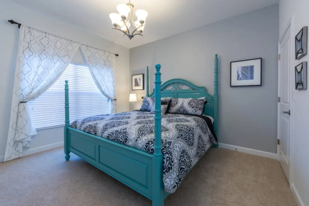 Comfortable villa at Storey Lake Resort near Disney