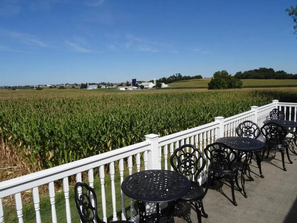Amish Country Motel