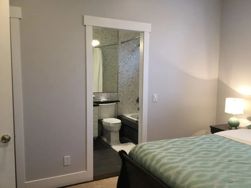 Chef's House Okanagan by Elevate Rooms