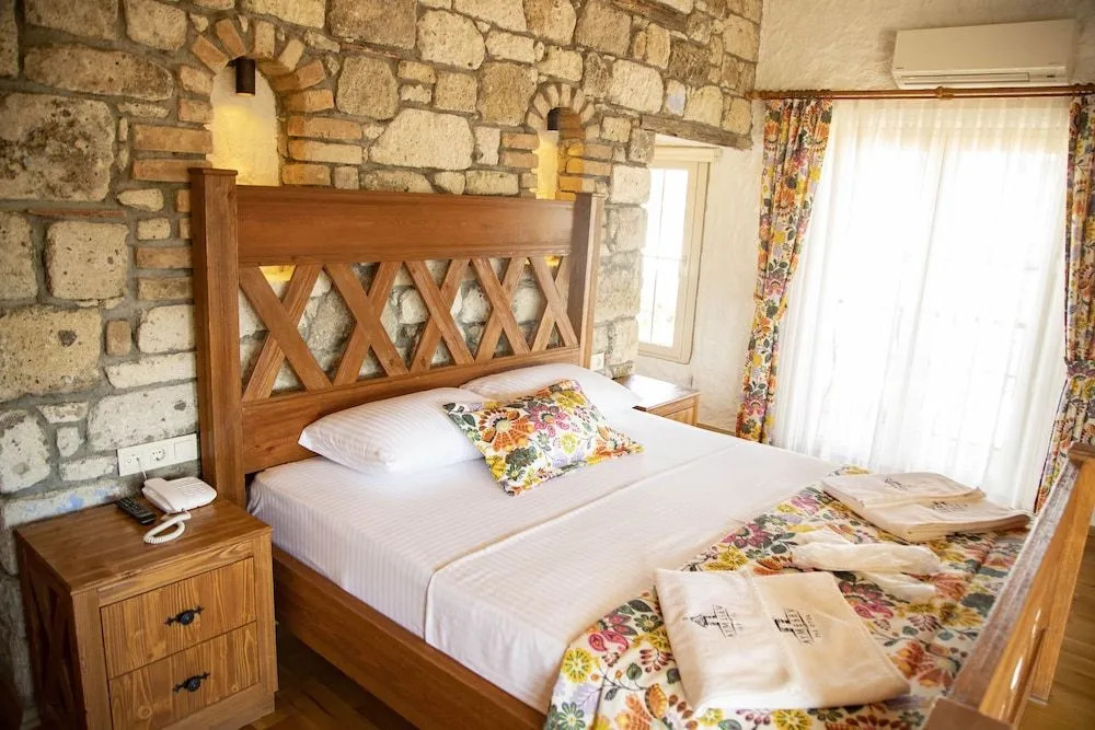 Aymesev Tas Otel