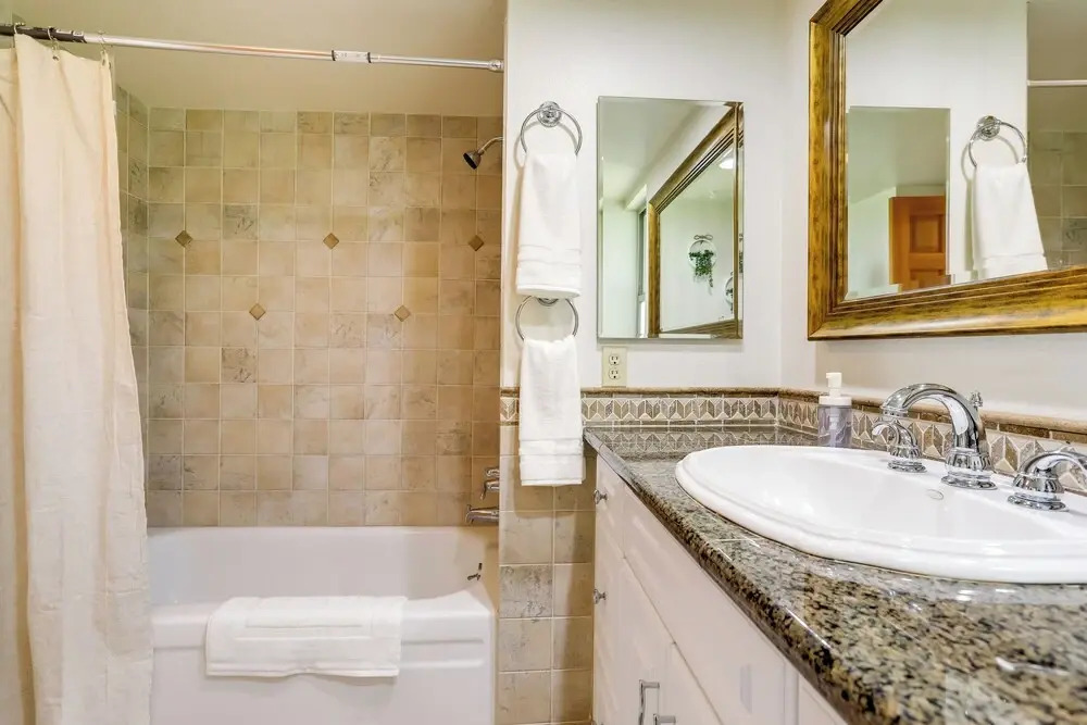 Redmond Vacation Rental ~ 16 Mi to Seattle!