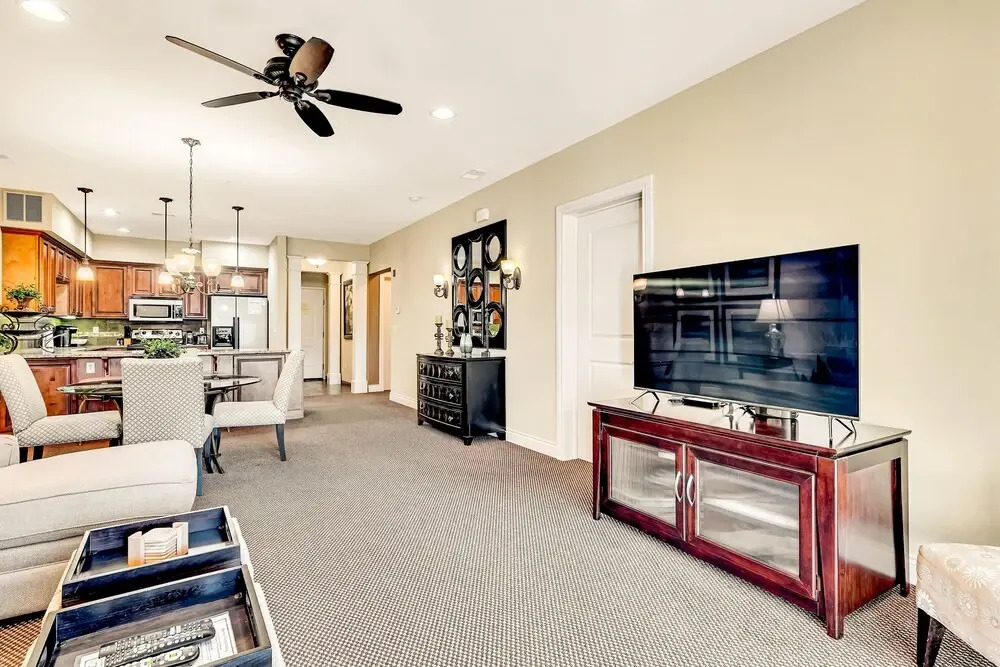 Stayin Classy 2 Bedrooms 2 Bathrooms Condo