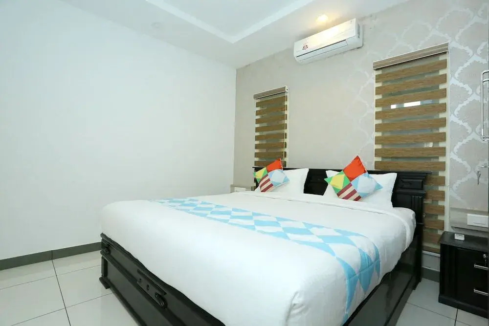 Liya Residency 3BHK By OYO Rooms