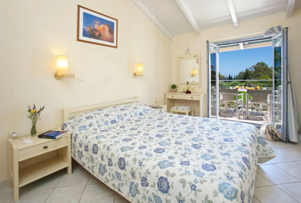 Alkioni Hotel