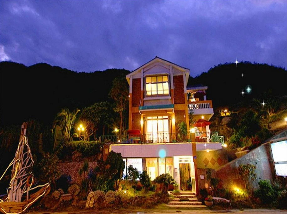 Sunny Ocean B&B