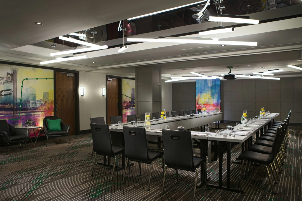 Renaissance Montreal Downtown Hotel