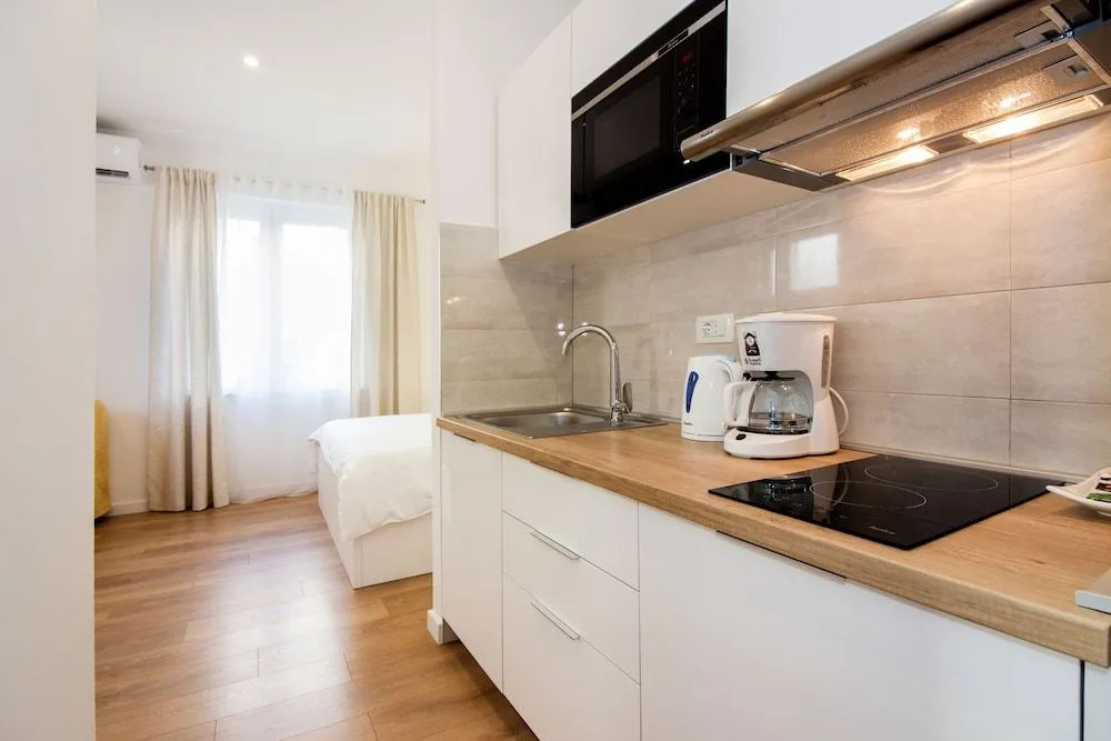 Lugo Apartments