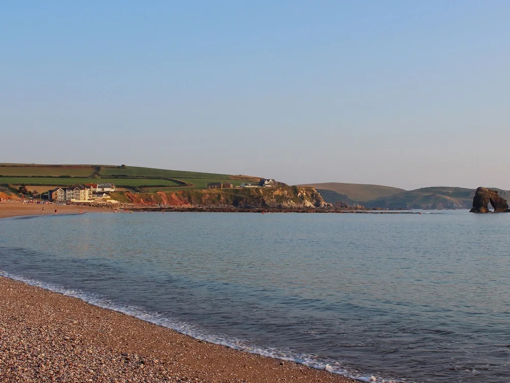 5 Thurlestone Beach