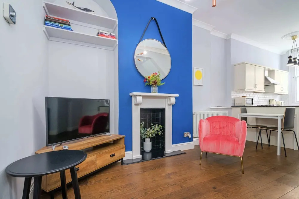 Modern En-Suite Flat - near Islington High Street