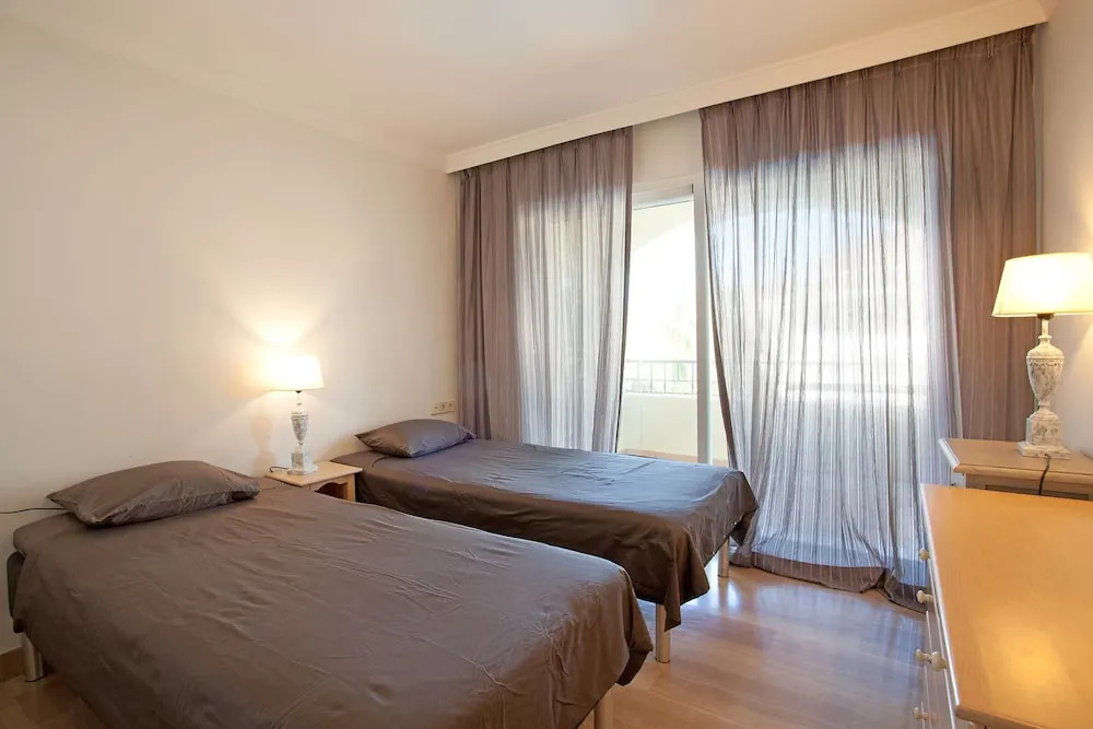 Luxury beach apartment Elviria, Marbella