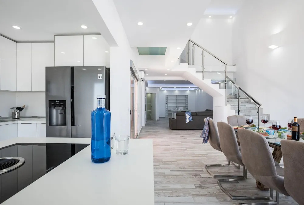 Villa Andrea, Ocean View, Heated Pool