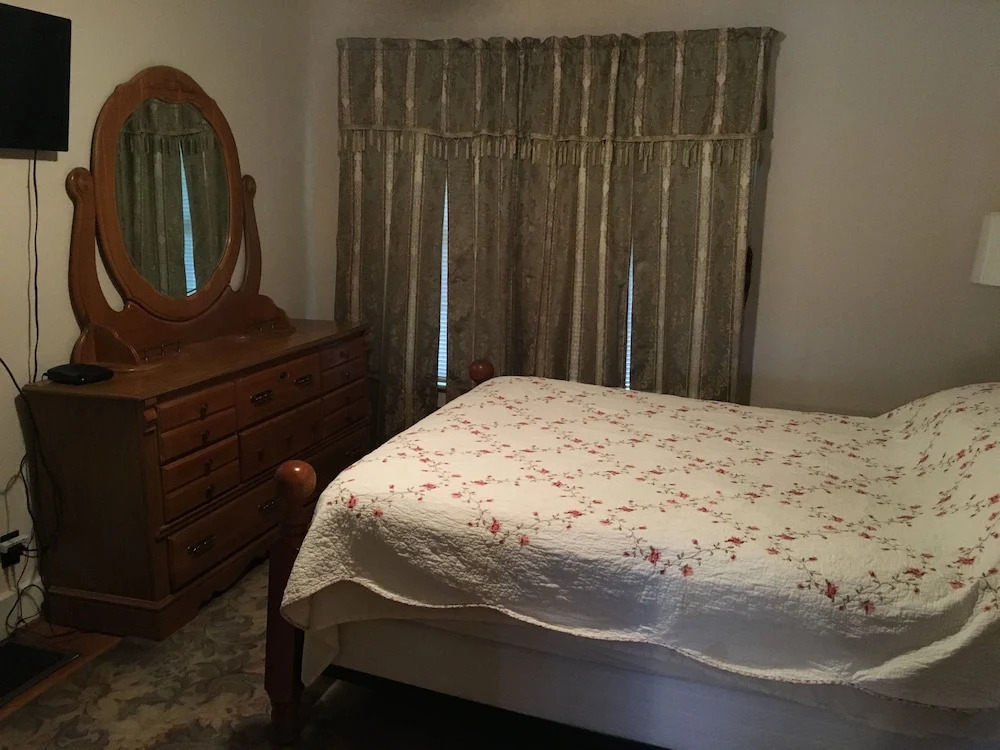 Kozy Haven Log Cabin Rentals