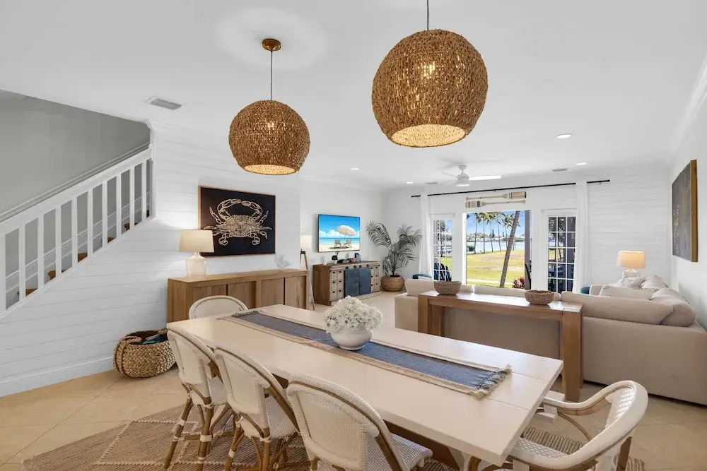 Waterfront luxury Villa