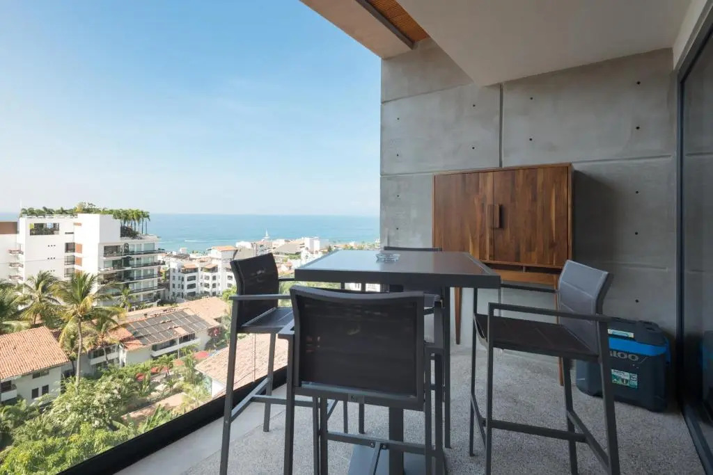 Sailview 112 - Sail View Romantic Zone Rooftop Pool Ocean Views