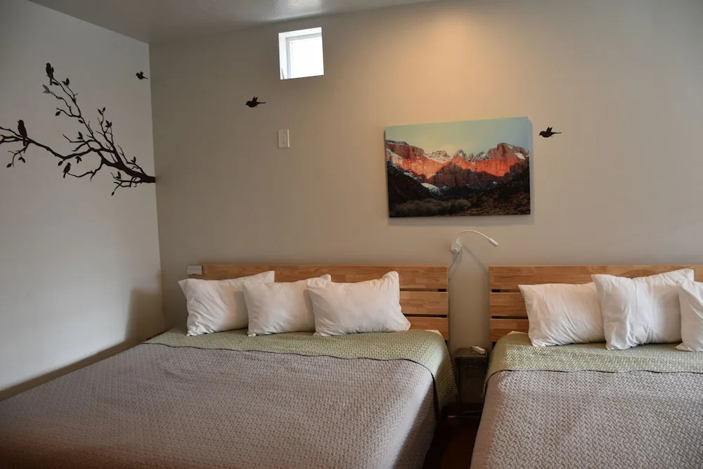 Zion's Camp and Cottages