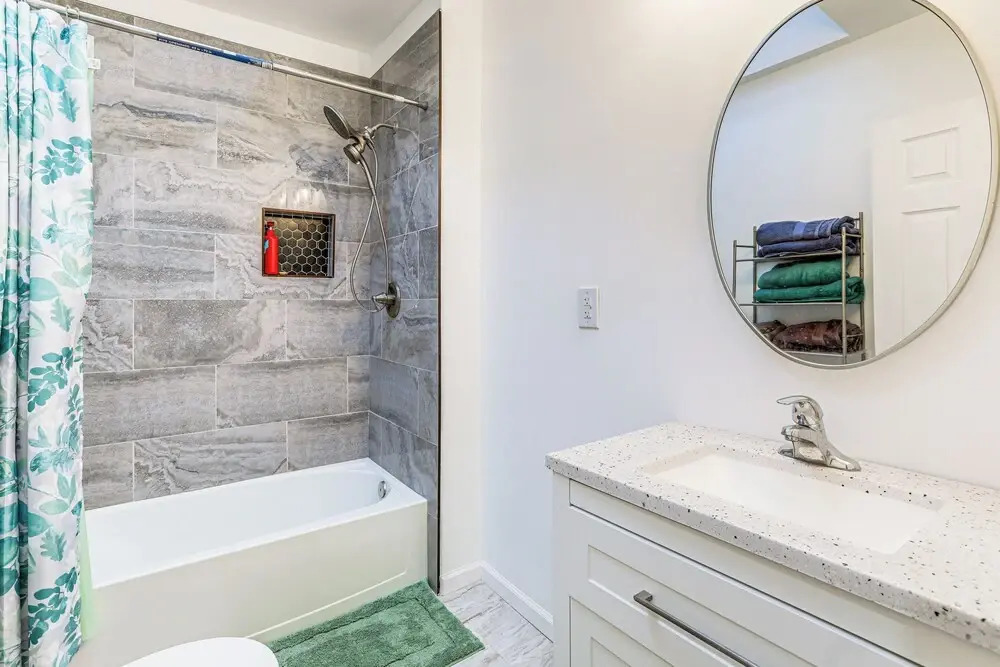 6 Mi to Eagles Games: Stylish Philly Townhome!