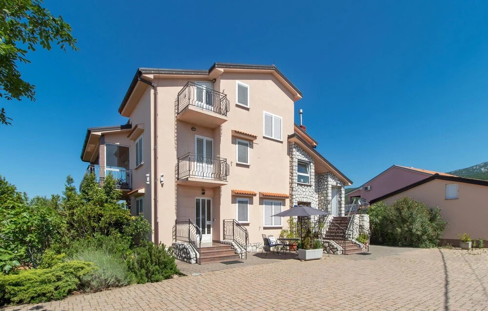 Amazing Apartment in Jadranovo With Outdoor Swimming Pool and Wifi