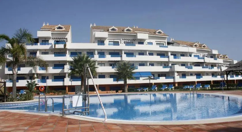 Duquesa suite and golf with a spectacular sea view