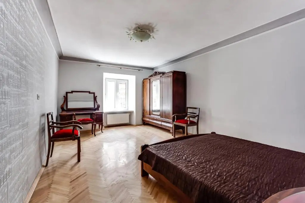 Four bedrooms apartment in the heart of Lviv
