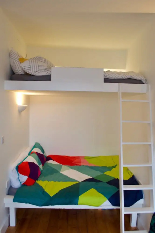 Central Studio With Double Bunks