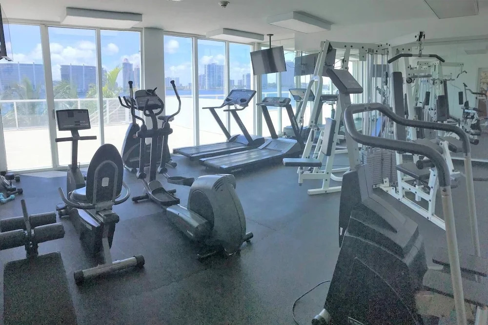 Le Marina Bay 304 - Condo 3 People, Sunny Isles