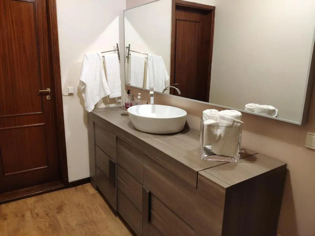 Casa com piscina para 10 pessoas - 5 min da praia Esposende
