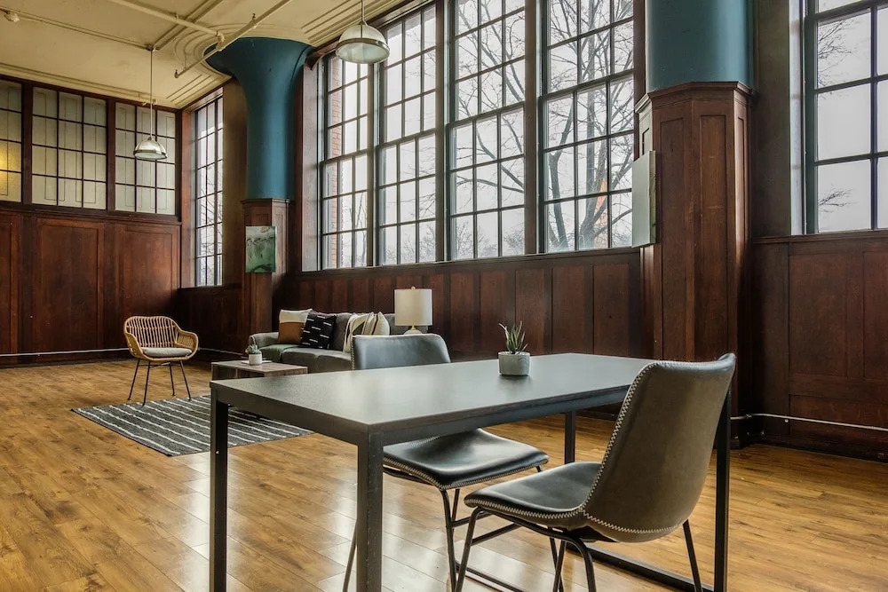 1 & 2 BR Apts w/ Gym, WiFi & Laundry by Frontdesk