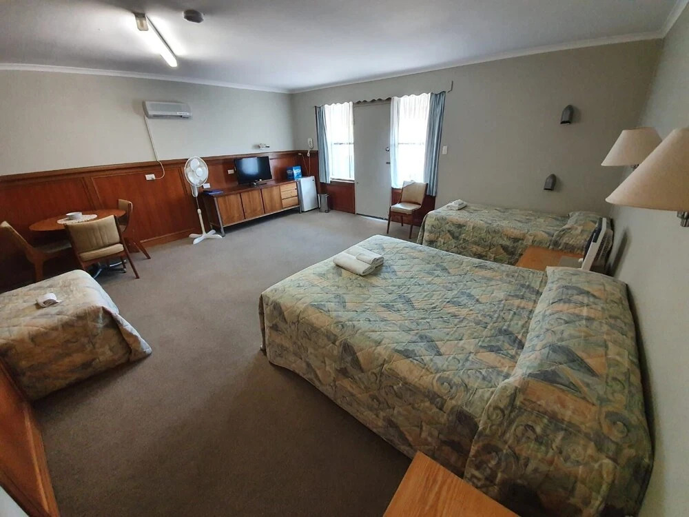 Robe Heaven Motel