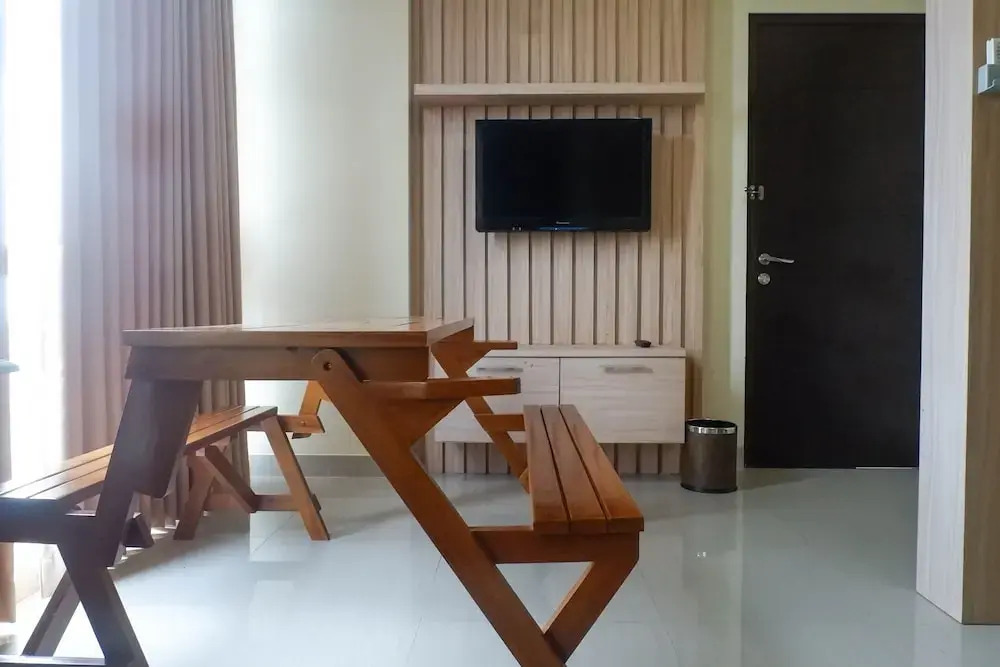 Best View & Strategic 2BR Apartment at Tamansari Papilio