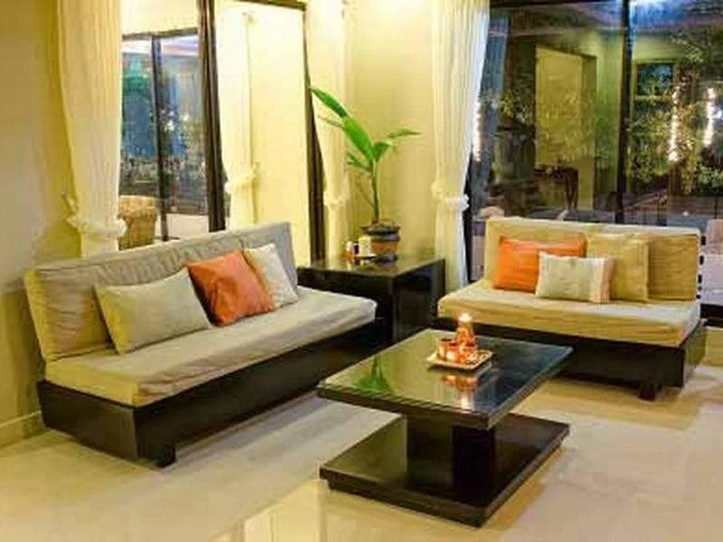 Farmhouse Hotel & Cafe